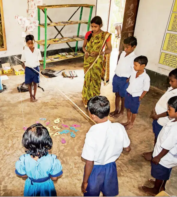 Around 4,000 Lodha families live in twelve villages in Mayurbhanj district’s Morada and Suliapada blocks with literacy rates of 48% among females & 52% among males, per a 2017 survey